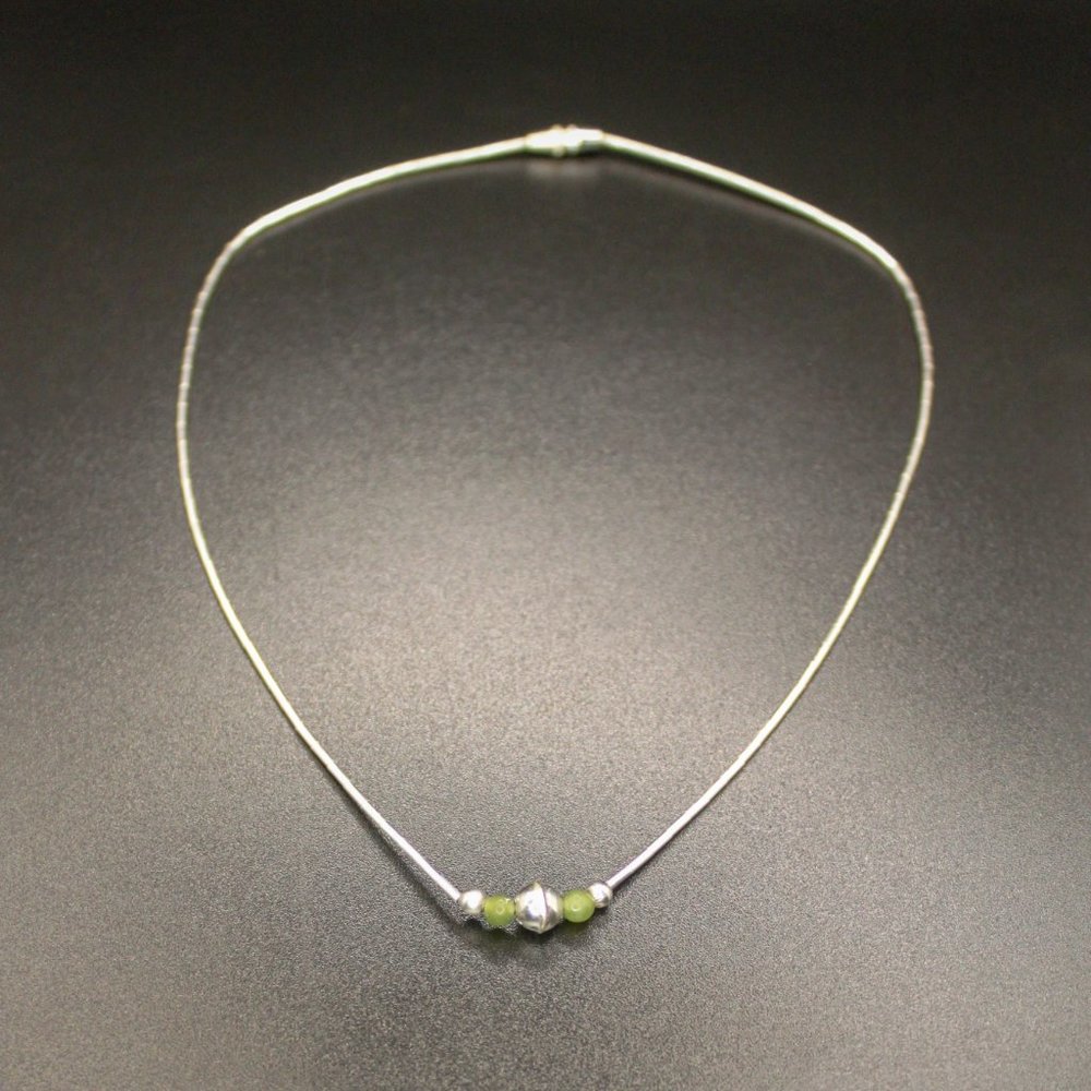 Vintage Liquid Silver Green Chrysoprase Beaded Southwestern Choker Necklace